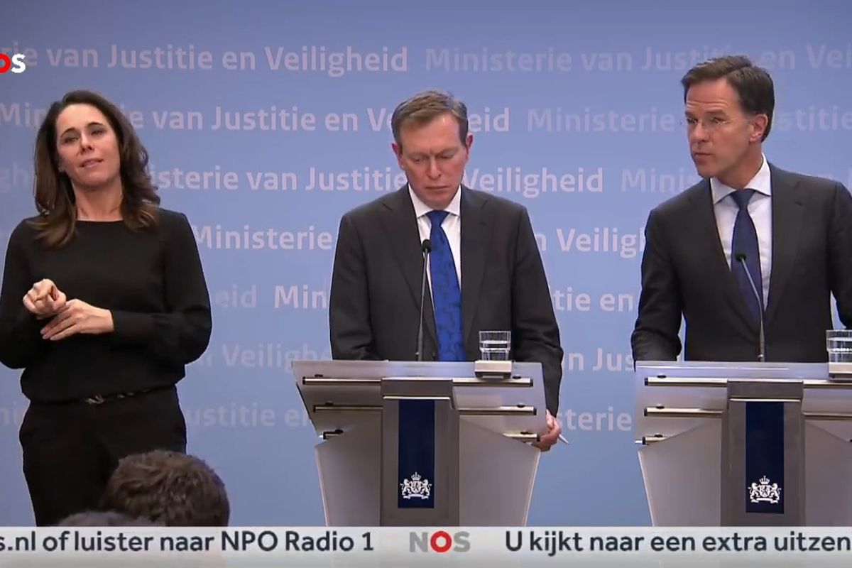 Geert Wilders roept het VVD-congres nuchter op: 'Kijk toch eens naar samenwerking met de PVV!'