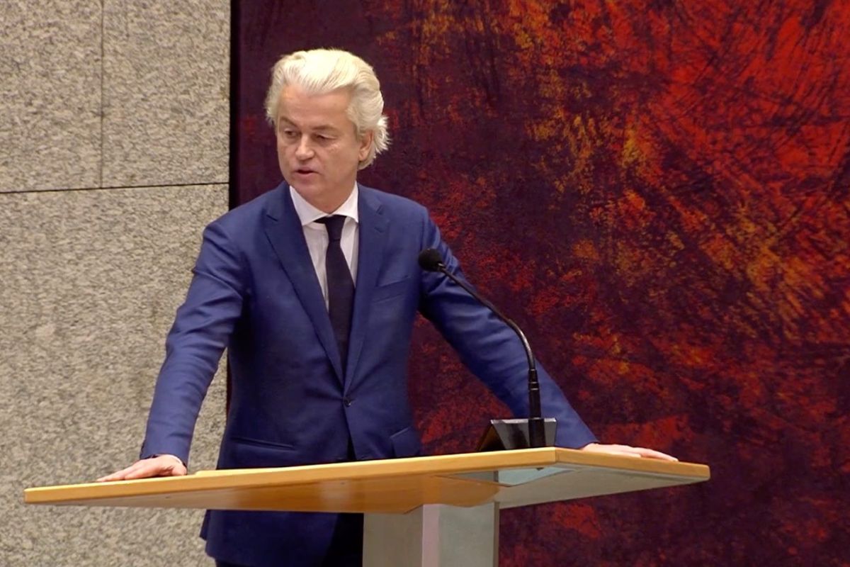 Geert Wilders: 'Het kabinet is demissionair... en de Coronapas is illegaal'