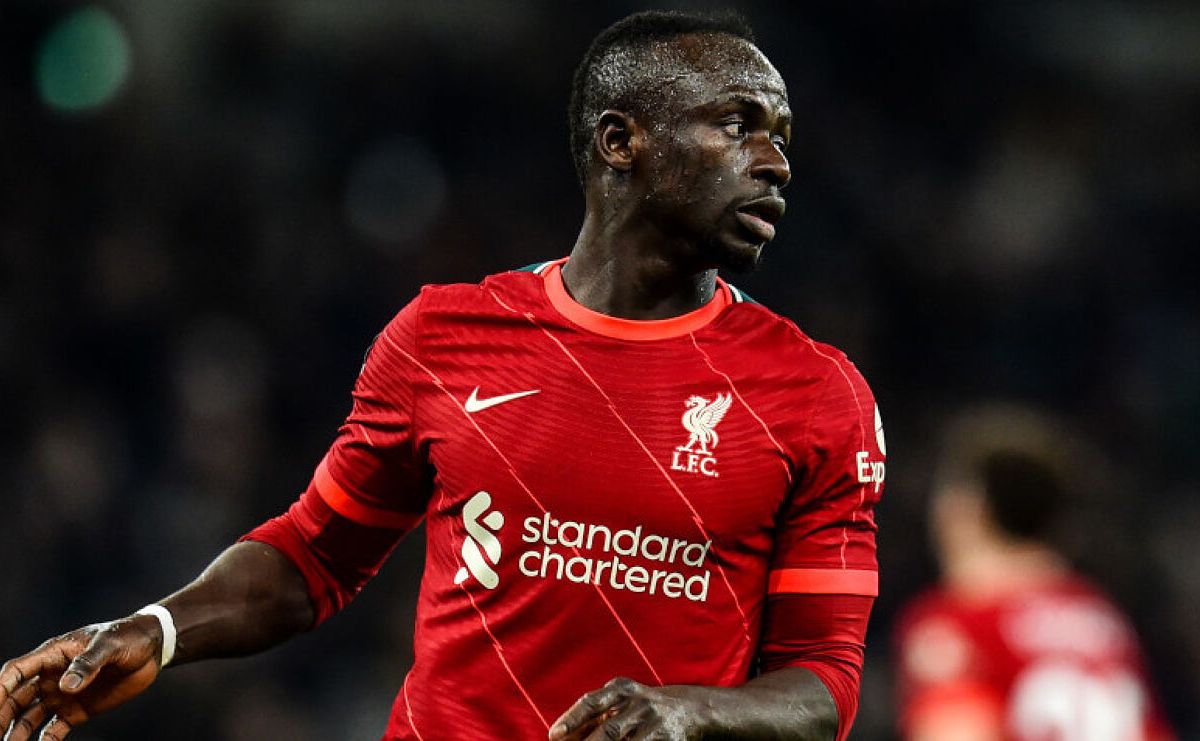 Liverpool could sign £329K/week centre-forward to replace Sadio Mane (50-goal hitman and Salah/Diaz is a scary thought)