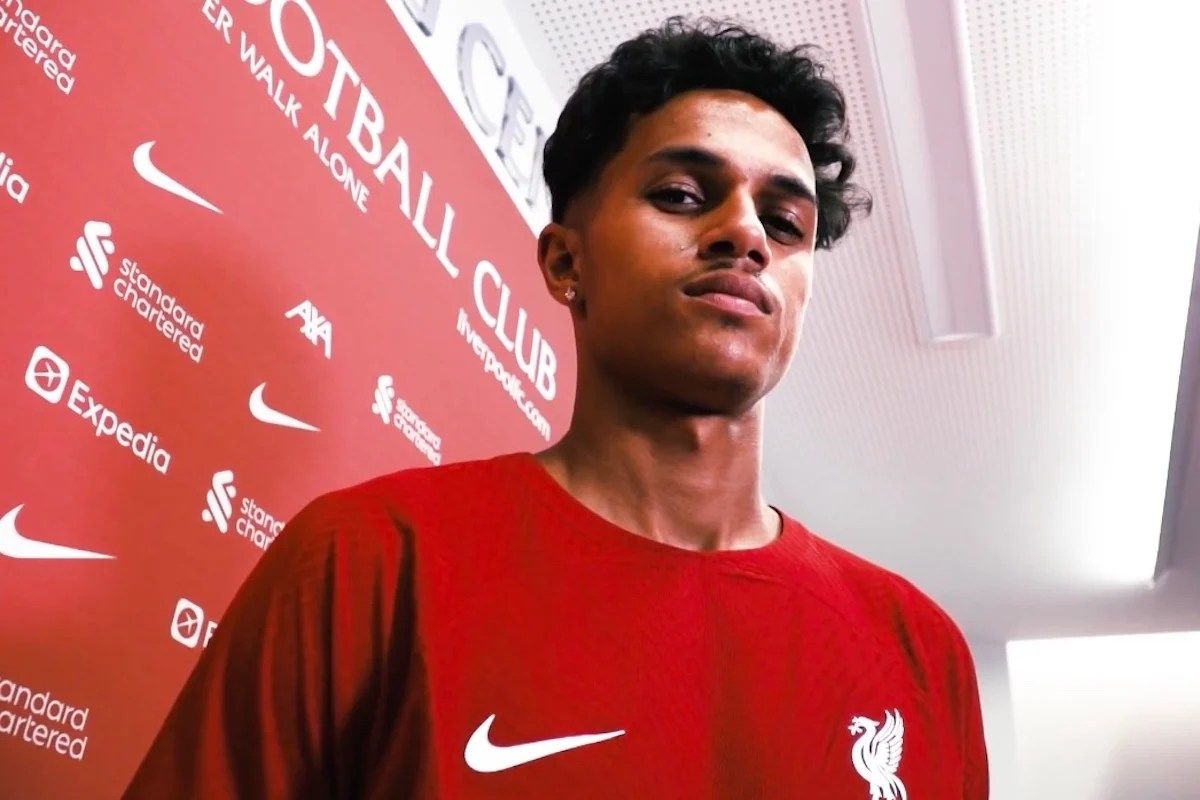 Exciting young Liverpool star looks at home in first team: He could soon be a starter for Jurgen Klopp