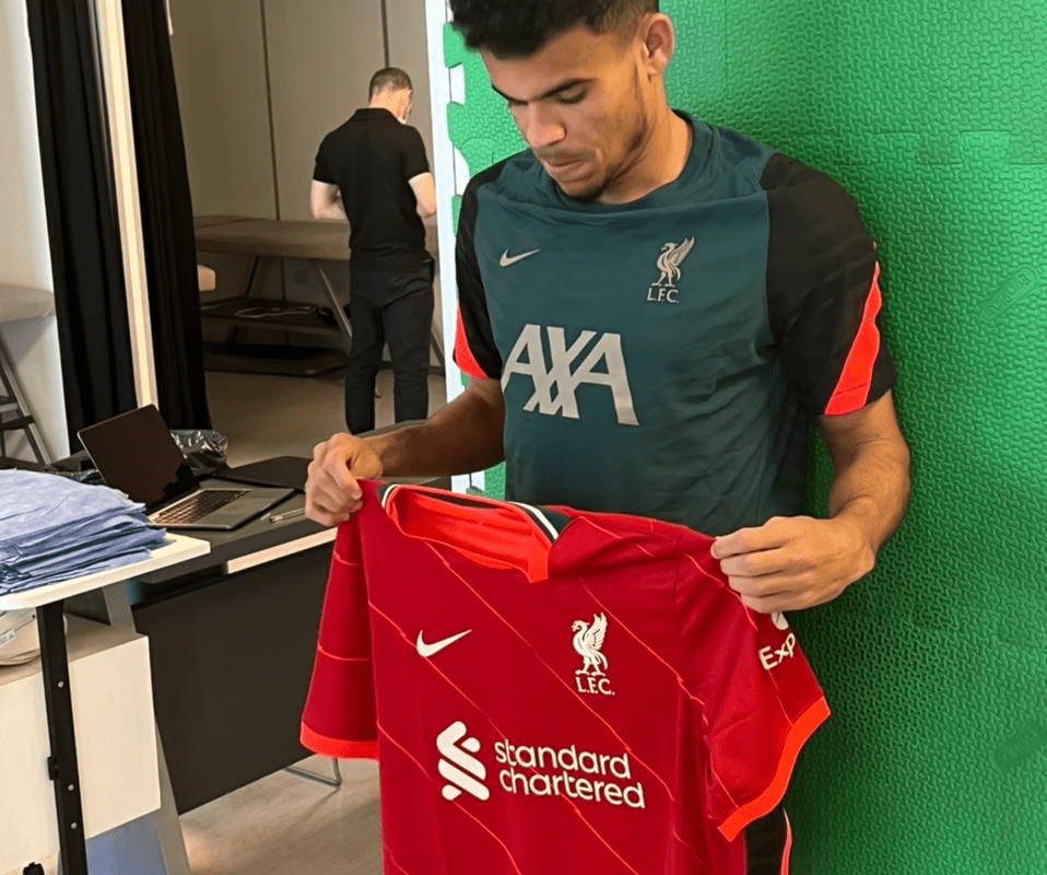 Photo: Luis Diaz holding Liverpool shirt and on the verge of €60million Liverpool signing