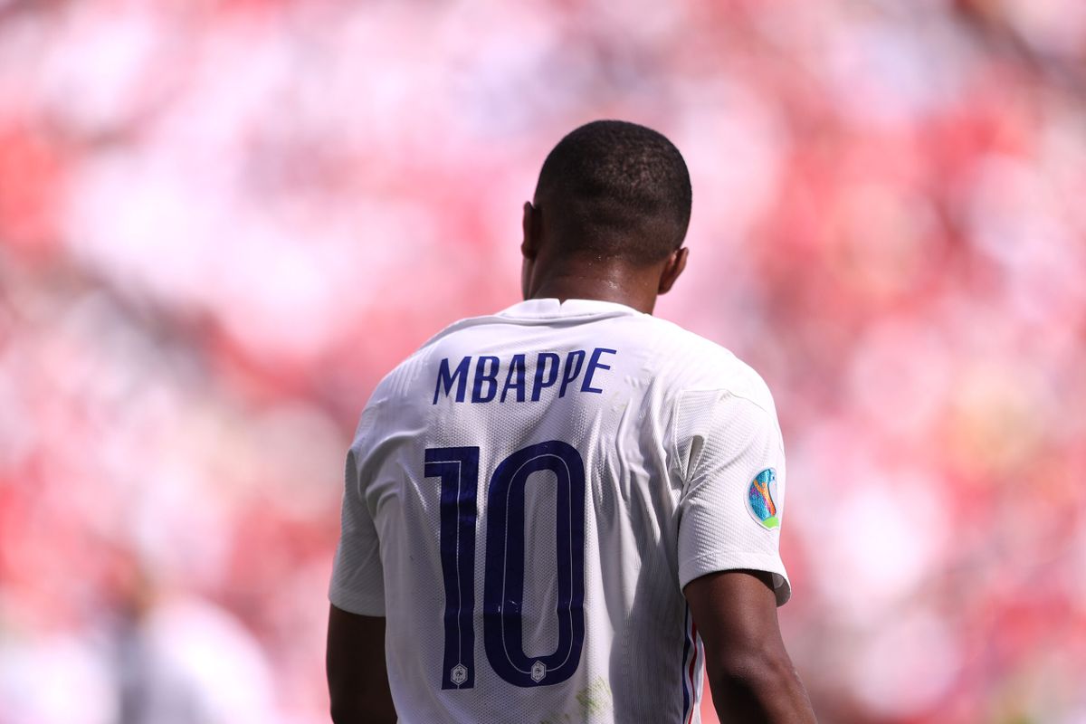 Report: Door could open for Liverpool to sign Kylian Mbappe for £144m