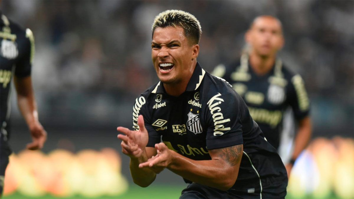 Liverpool preparing £50M bid to sign forward to further strengthen South American contingent