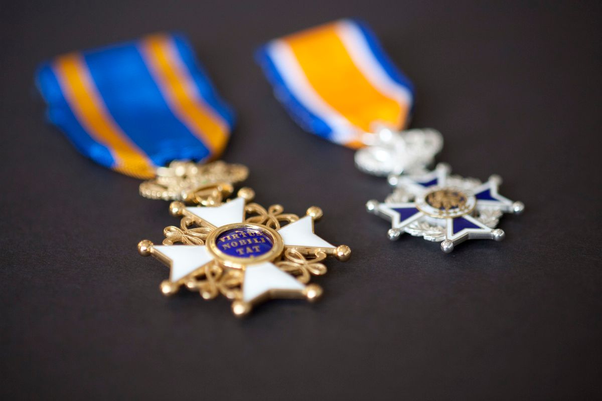 Wie verdient een Koninklijke onderscheiding?