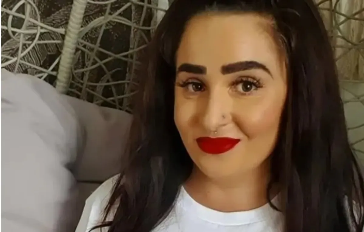 Vrouw in shock nadat ze ontdekt dat ze een tweede geslachtsdeel heeft