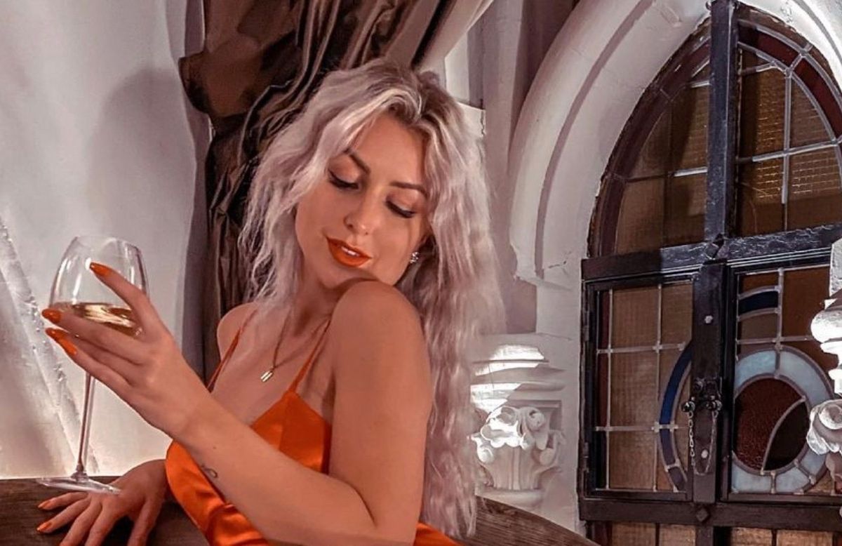 Hoe is het met Nanoe Vaesen, de grootste Vlaamse 'natuurster'? Schitterend als we haar bikini-foto's mogen geloven