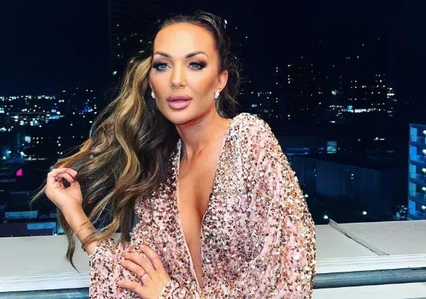 Ex-Miss België Chayenne Van Aarle trekt naar Turkije voor borstvergroting: "Had twee lege theezakjes"