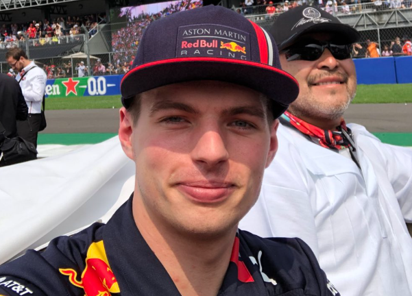 Dit loon gaat Max Verstappen per seconde (!) verdienen bij Red Bull tot 2028