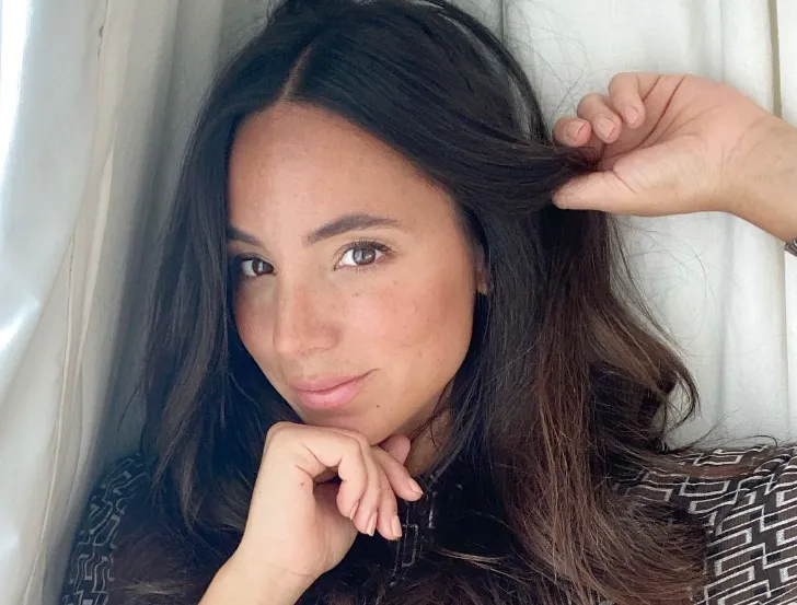 Loredana, de vriendin van Matteo Simoni, imponeert met fenomenale badpakfoto's