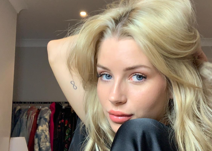 Lottie Moss daagt Instagram uit met doorschijnende outfit: "Ik zie je kroonjuwelen!"