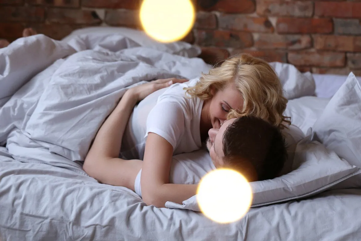 couple making love bed 144627 33452