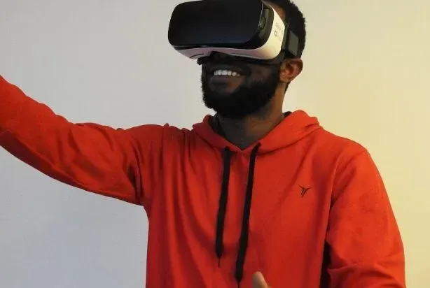 "Daar stond ik, met mijn VR-headset op en met mezelf aan het spelen... En plots kwam mijn vrouw binnen!"