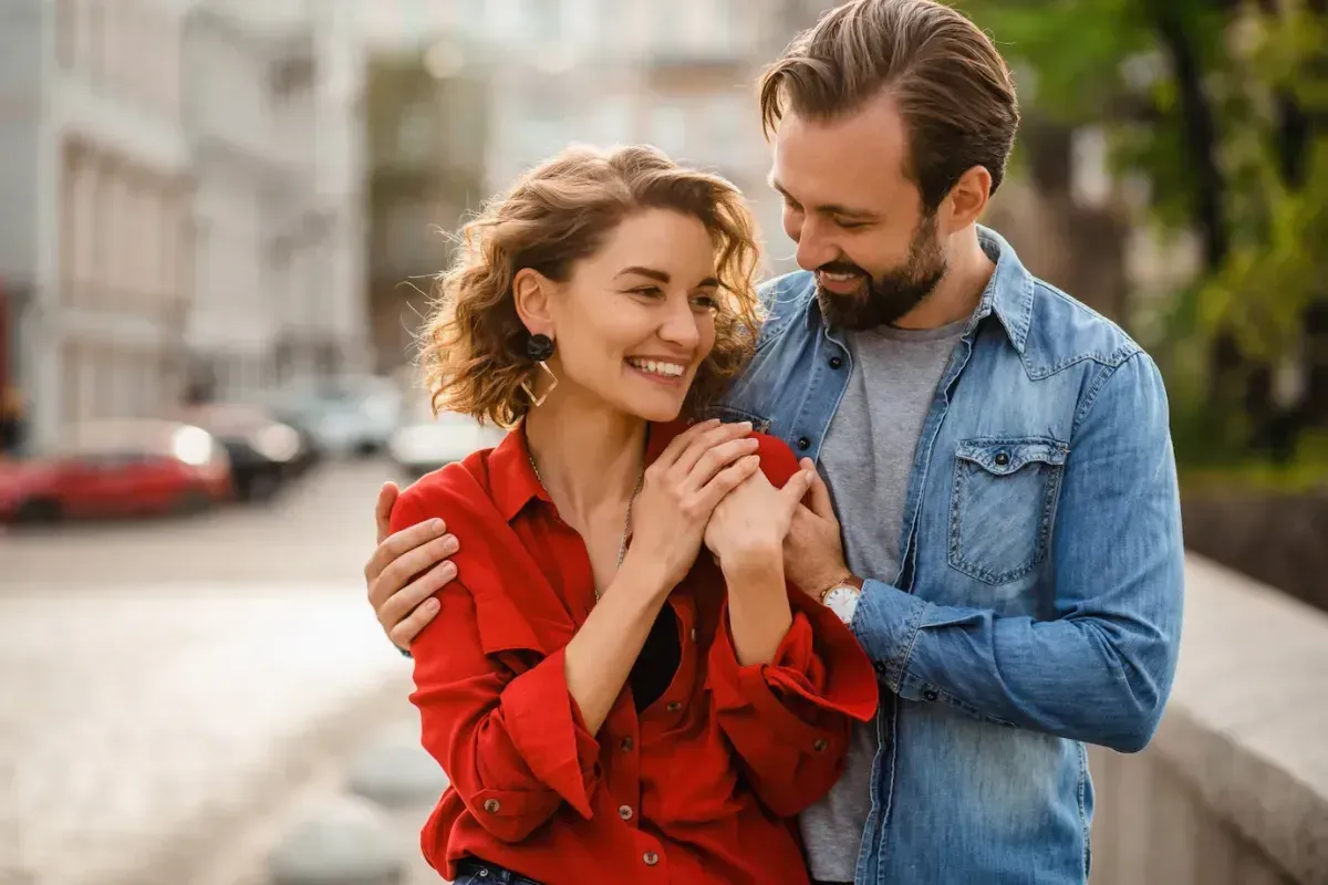 stylish couple love sitting street romantic trip 285396 9919 65ace6d287bd5