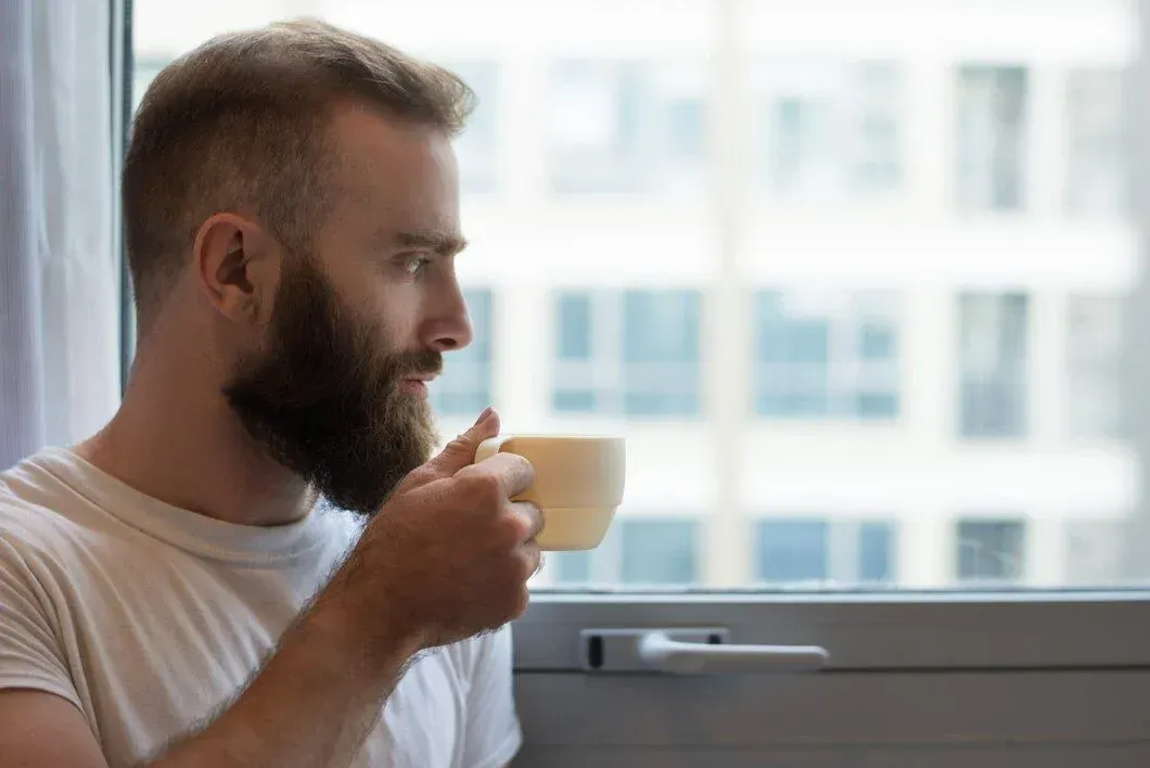 Hoeveel kopjes koffie per dag is gezond? En wat gebeurt er met je lichaam als je er meer drinkt?