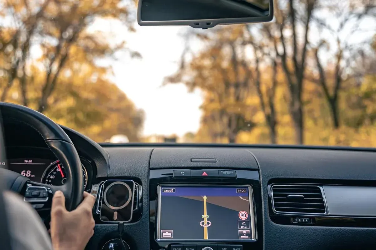 Met deze knop in je auto kan je wel tot 10% aan brandstof besparen