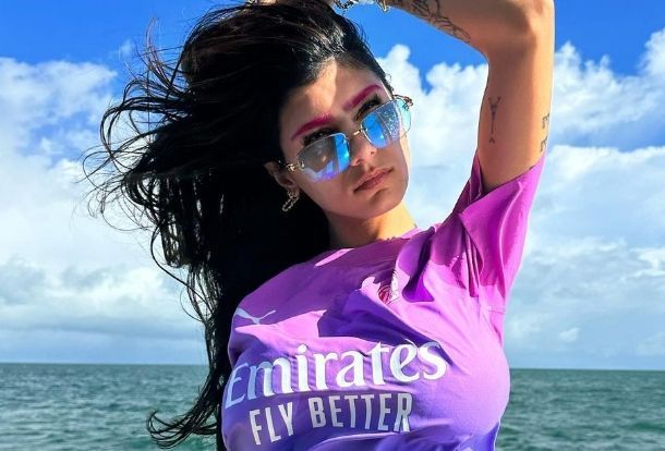 Natuurfilmlegende Mia Khalifa doopt haar kroonjuwelen tot 'beste van Instagram' (en bewijst het met foto's)