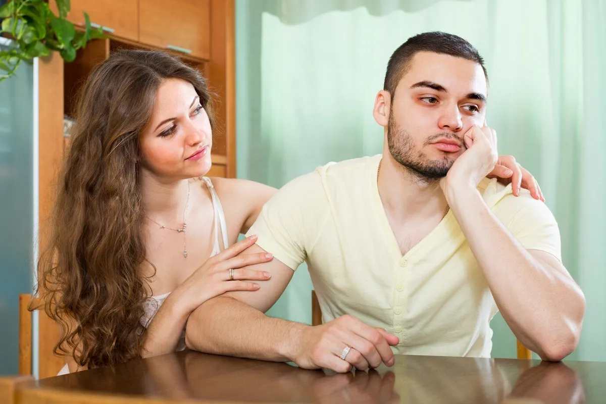 woman concoling depressed man 1398 4344 1
