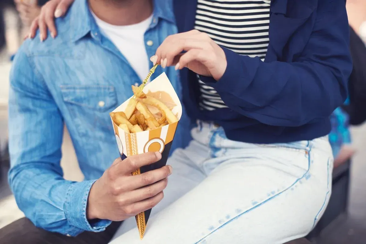 Nationale frietjesdag: wat zijn de favoriete snacks, sauzen en vaste gewoontes van Vlamingen?