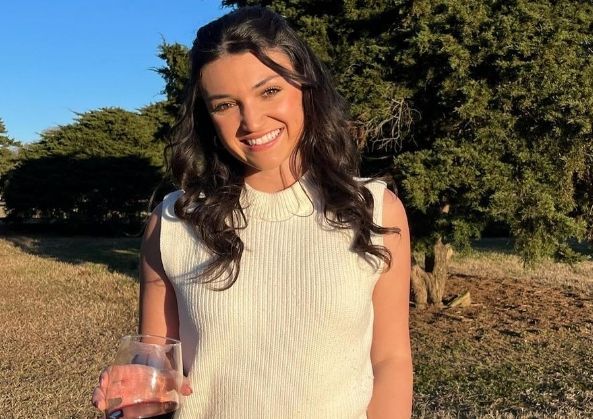 De mooie Madison ziet er heerlijk uit in bikini, maar heeft deze ene keer ook een levensles geleerd