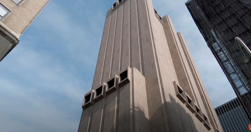 Een man die ooit werkte in het 'engste gebouw ter wereld' legt uit wat hij daar allemaal zag