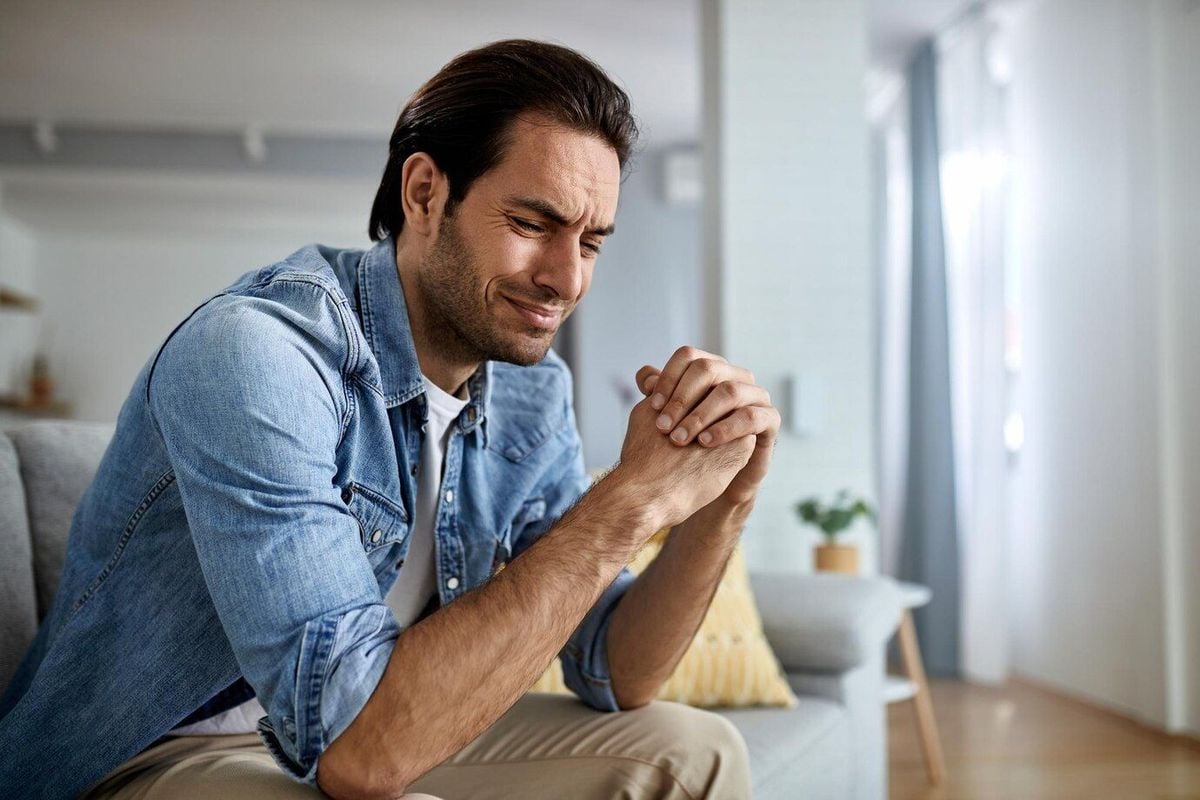 Dit zijn 10 zeer bizarre dingen die mannen ooit deden met hun fluit: "Een knoop erin leggen, is geen goed idee"