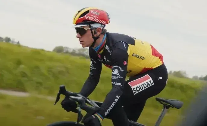 Dit waanzinnige bedrag kon Remco Evenpoel verdienen bij Red Bull-BORA-hansgrohe (en dat was nog niet alles...)