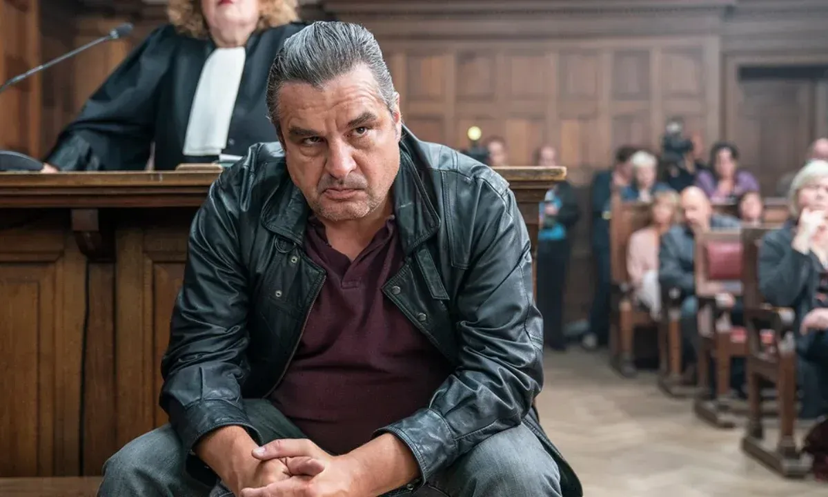 netflix stelt cast ferry de serie voor met grappig filmpje 1671459893