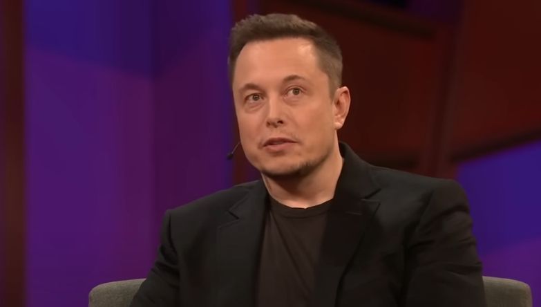 Het internet gaat overkop na bizarre bewering van Elon Musk: "Ik ben een tijdreizende alien-vampier"