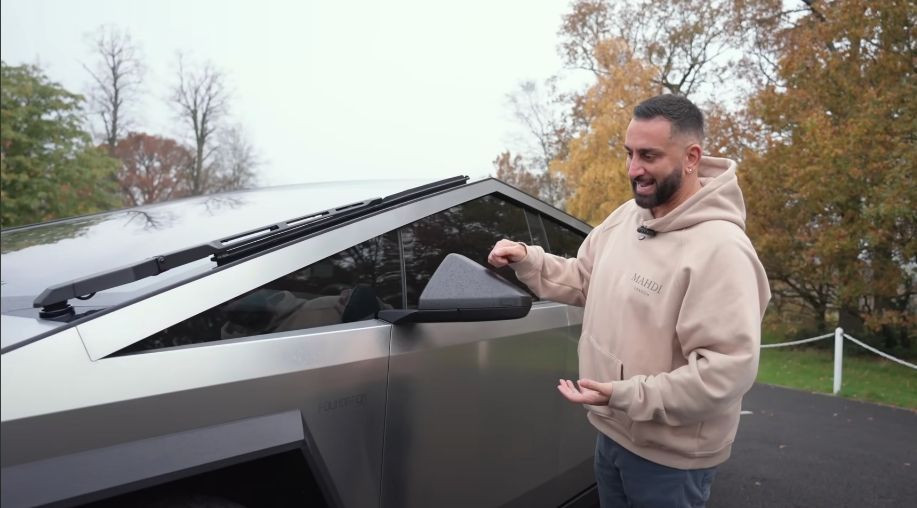 Reden waarom man die eerste Tesla Cybertruck in Groot-Brittannië kocht er misschien nooit in zal kunnen rijden