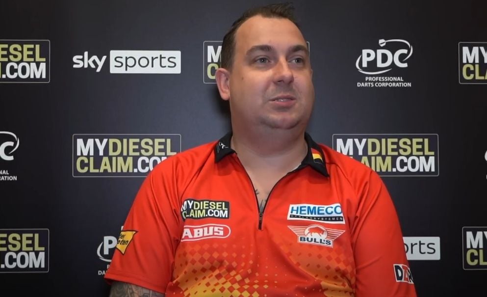 Snelle uitschakeling op WK, maar goed gevulde bankrekening: dit enorme bedrag verdiende Kim Huybrechts al met darts