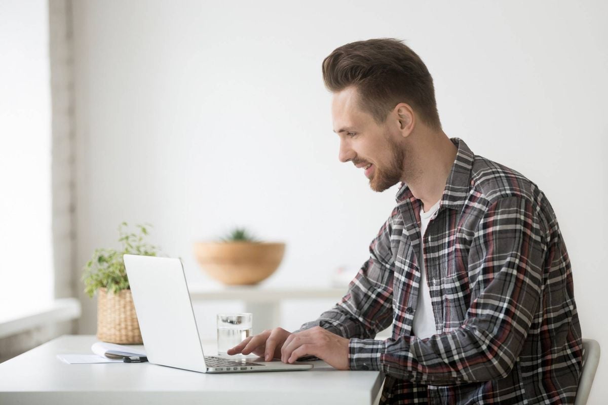 HR-expert legt uit hoe je een online sollicitatiegesprek vlot laat verlopen: "Er is één ding dat je zeker niet mag doen!"