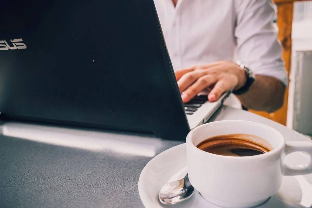 Deze 'koffie-test' scheidt het kaf van het koren tijdens een sollicitatiegesprek: "Men moet de juiste instelling hebben"