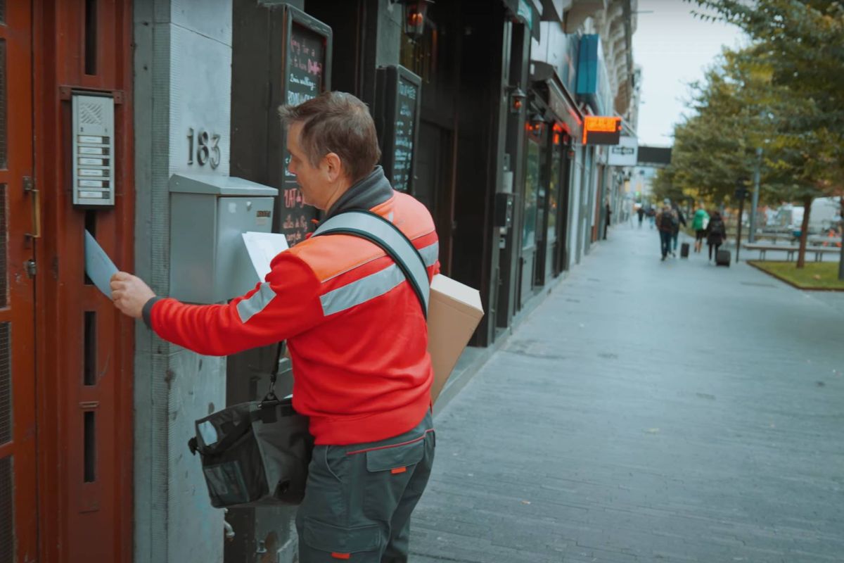 Dit is het loon van een Vlaamse postbode bij bPost: "Matig loon, maar wel heel veel vrijheid"