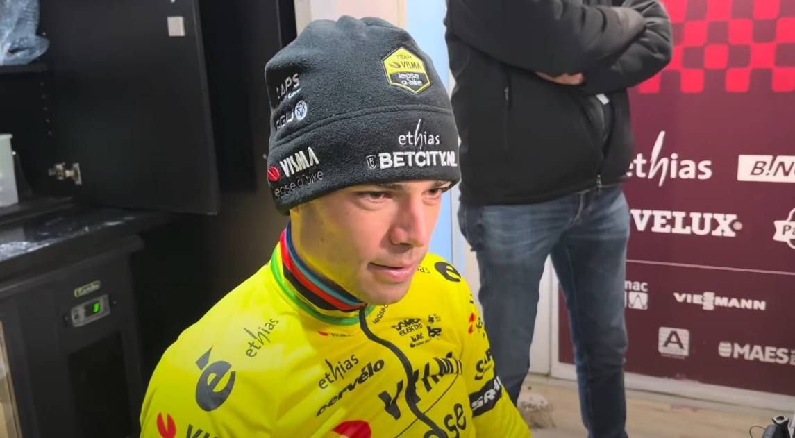 Er vallen harde woorden na WK-selectie van Wout van Aert: "We zijn gewoon aan het lijntje gehouden!"