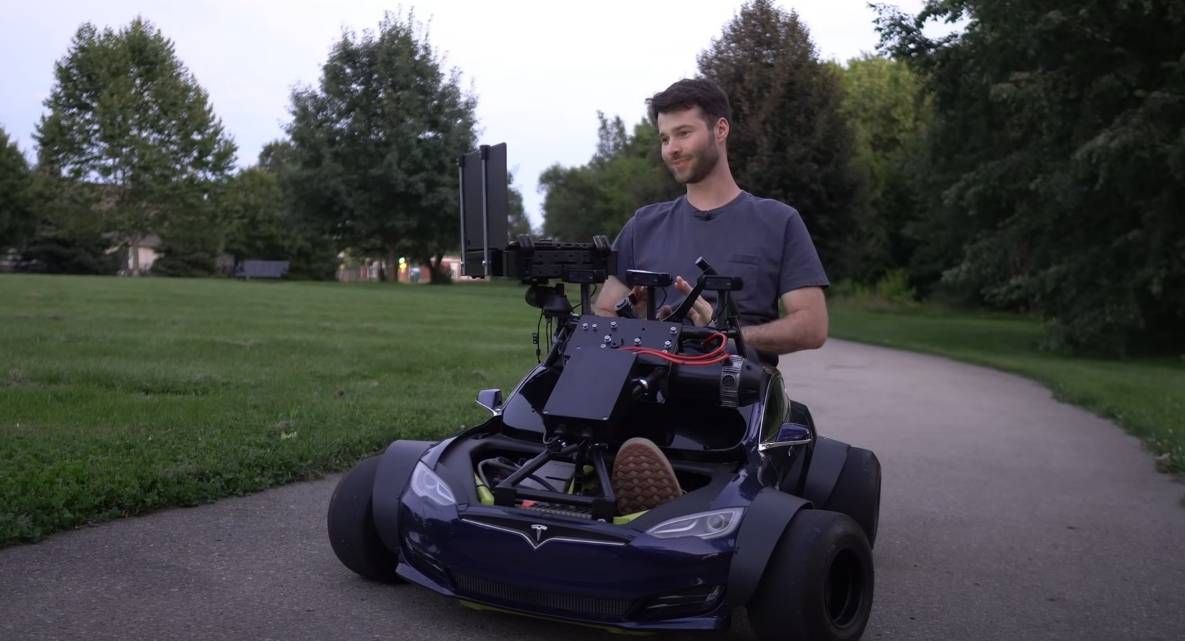 YouTuber verzamelt 48.000 beelden en bouwt zelfrijdende go-kart op basis van Tesla's Full Self Drive