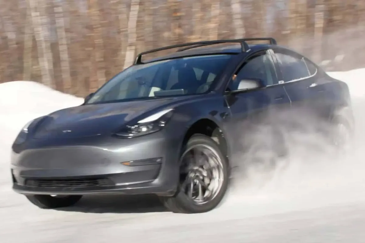tesla model 3 rallyjpg