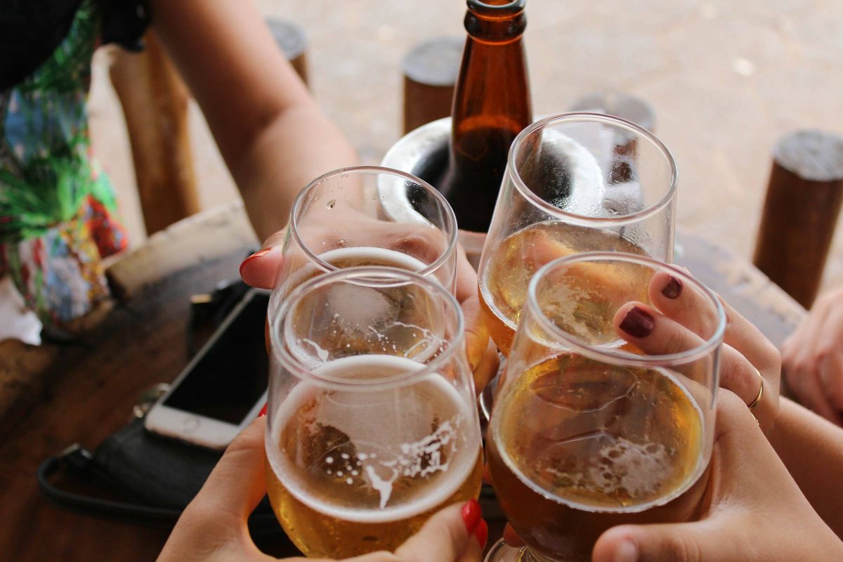 Drastische wijzigingen rond alcoholconsumptie in België op komst? "Het beleid moet een pak strenger worden!"