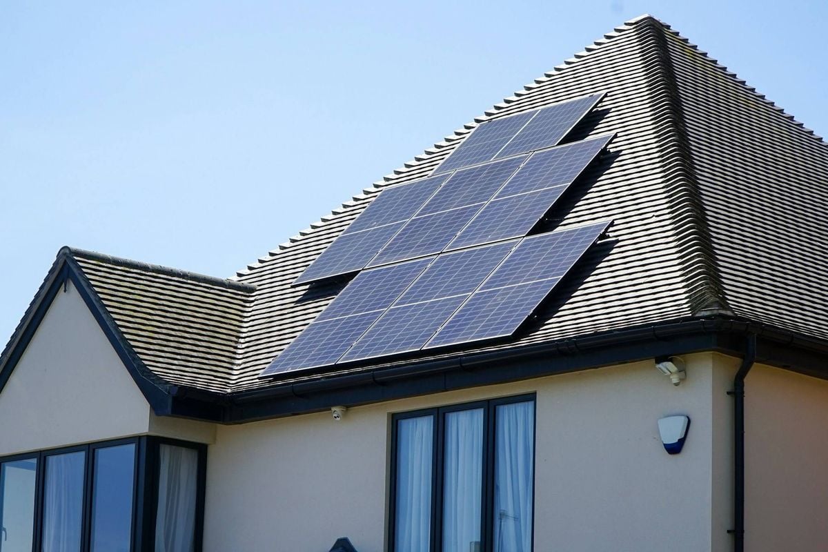 Positieve signalen voor Vlaamse eigenaars van zonnepanelen: "Deze vooruitgang voel je in je portefeuille"