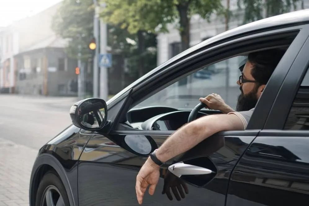confident man driving car 158595 4212