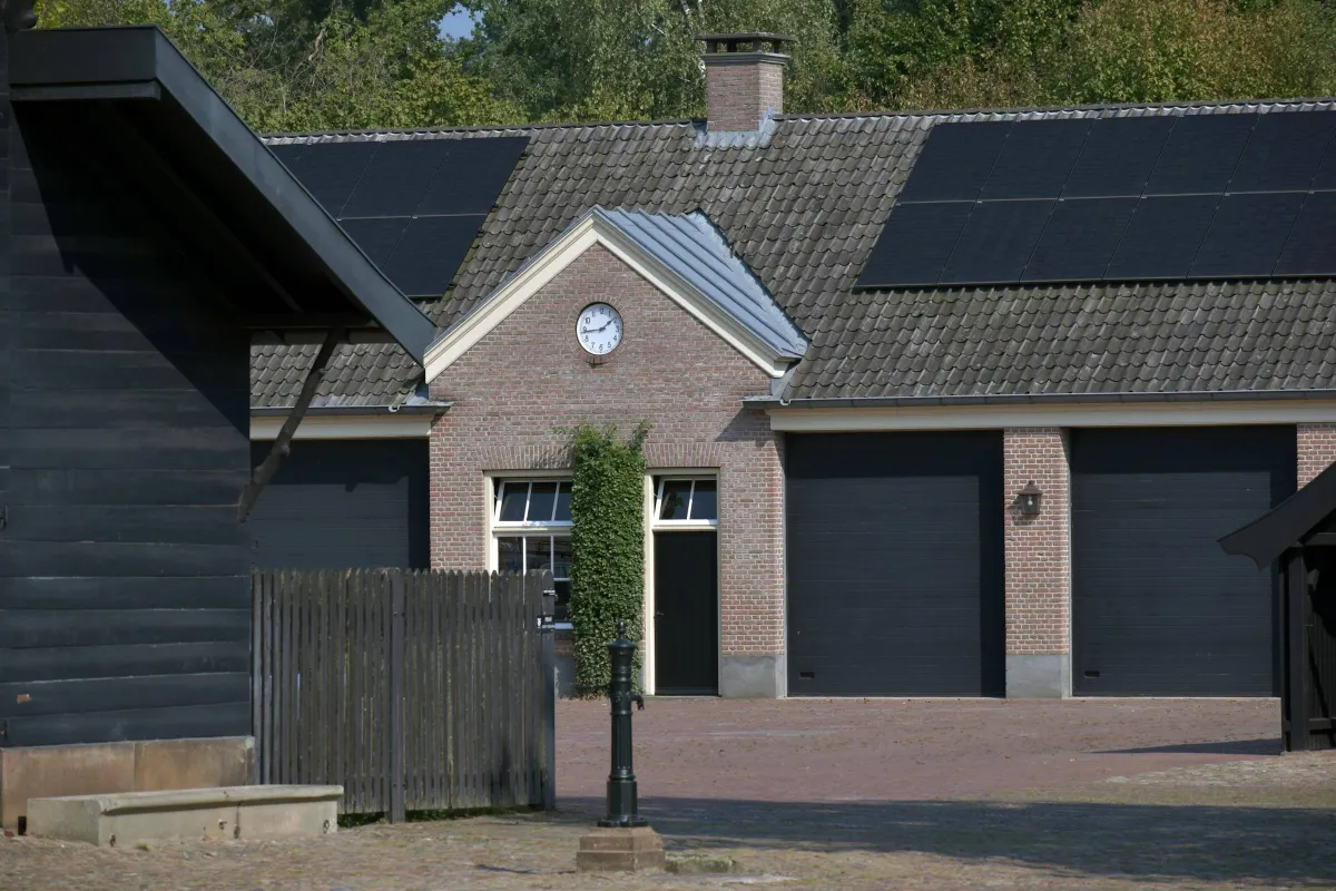ries bosch xikcf0qhkua unsplash