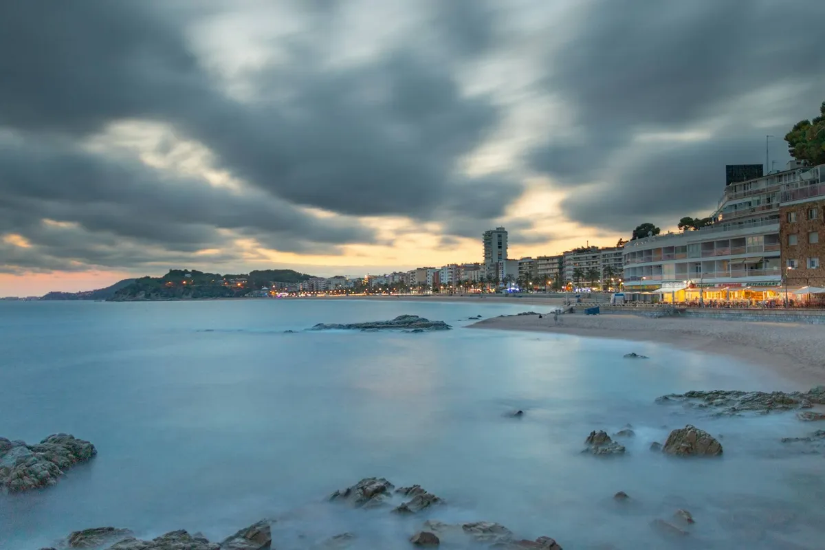 jordi vich navarro xxwky8ytnv8 unsplash