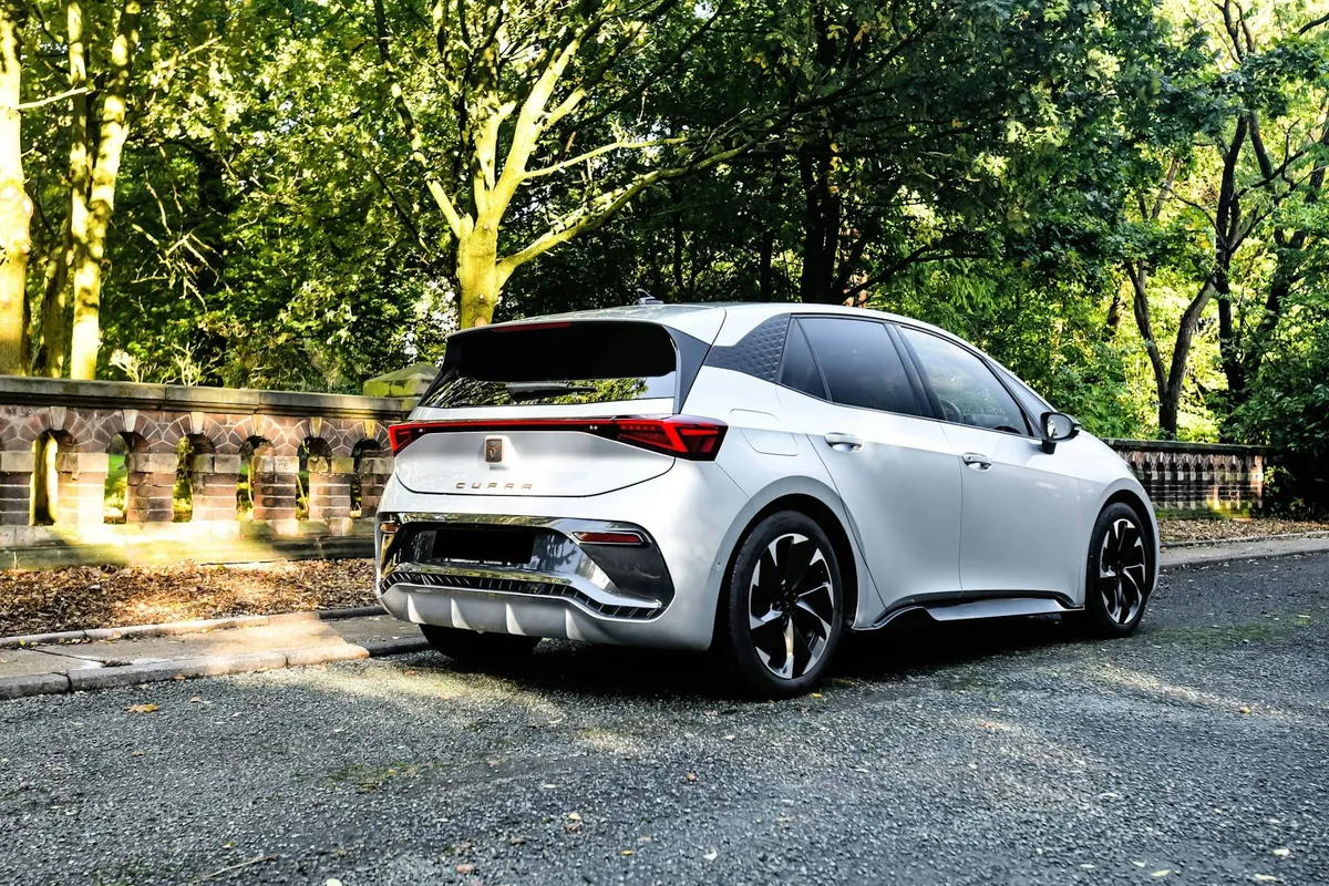 swansway motor group zfndm8c5iay unsplash