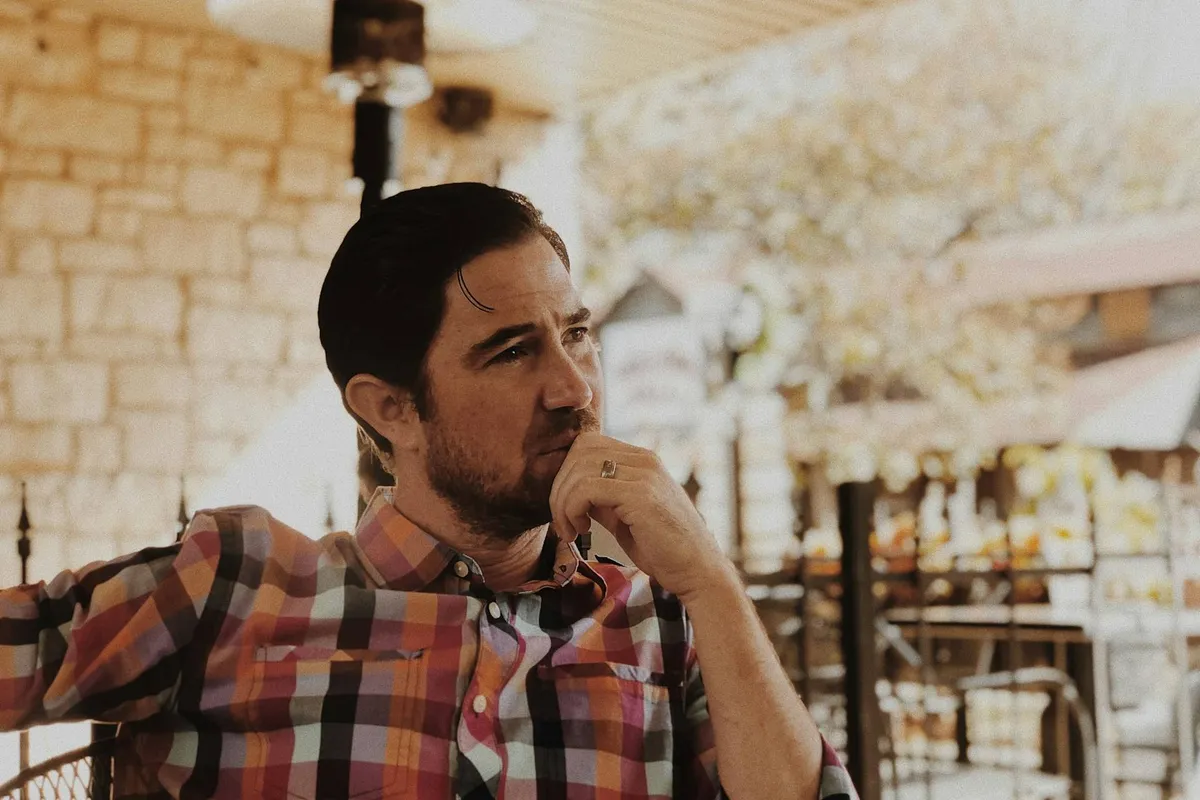 invadingkingdom-D6Hkl-wot_E-unsplash