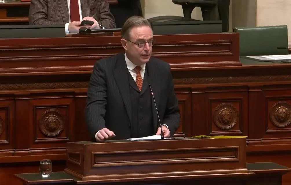 Schermopname_26-11-2025_193025_www.youtube.com