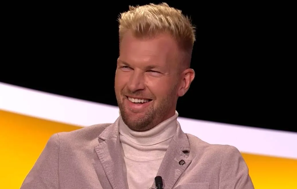 Schermopname_12-12-2025_93143_www.youtube.com