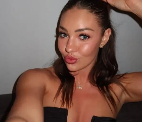 Schermopname_12-3-2026_224439_www.instagram.com