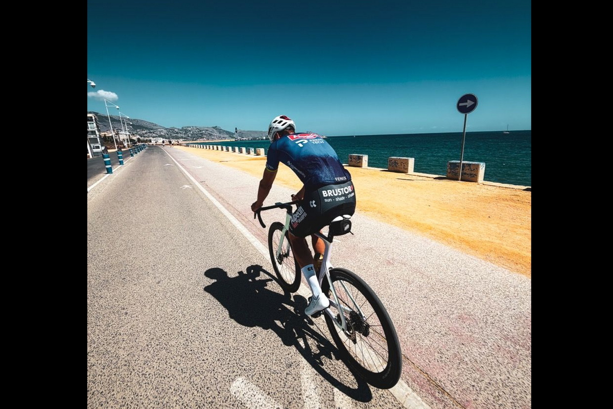 Van der Poel skips early 2026 Montreal Worlds course recon