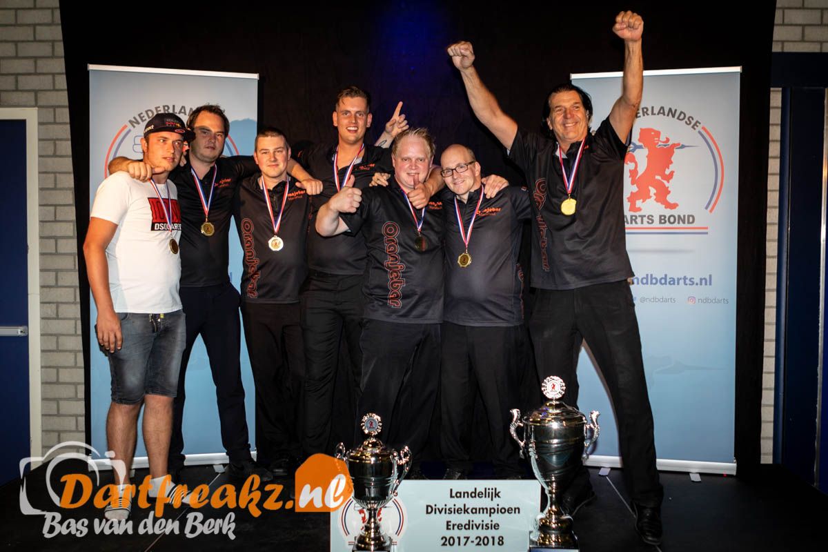 Oranje Bar Lions en DC De Hazewind 2 landelijk divisiekampioen