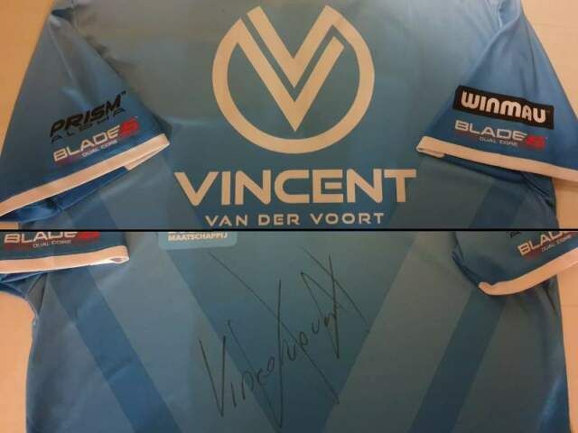 PDC WK veiling item 21: Gesigneerd shirt Vincent van der Voort