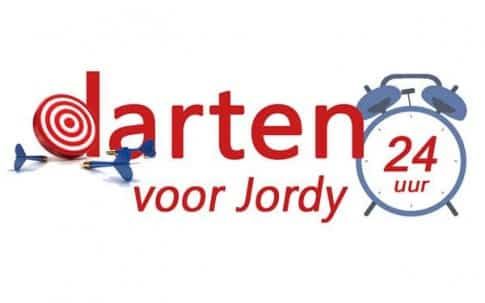 Een 24-uurs dartsmarathon voor het goede doel 'Darten voor Jordy'